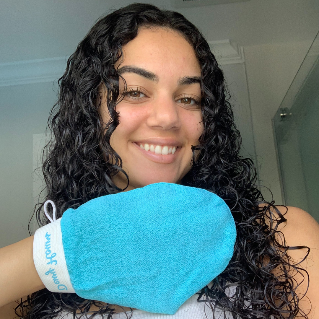 How to Use the Dewy Hours Exfoliating Body Glove